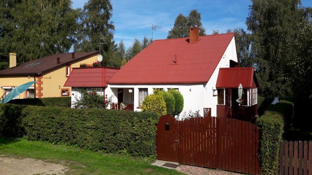 Domek Letniskowy U Basi Villa Rowy  Buitenkant foto